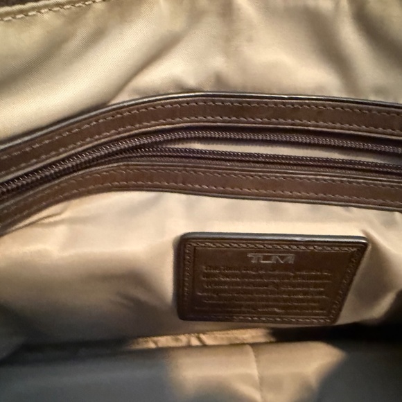 LARGE TUMI BAG - Picture 9 of 16